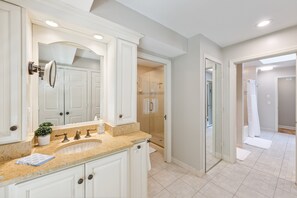 Shower, towels