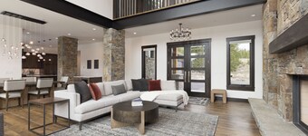 New! Luxury ski-in/ ski-out home on Little Thunder Run with hot tub