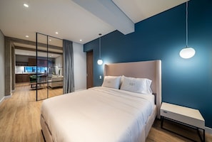 1 chambre, fer et planche à repasser, draps fournis