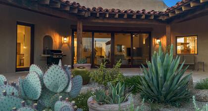 Ranch House and Casita with Pool, Hot Tub, desert views - Scottsdale