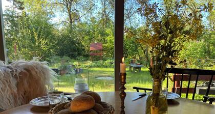 Authentic 70s summer house in Hou