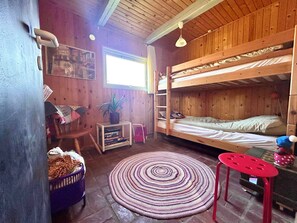 2 bedrooms, free WiFi