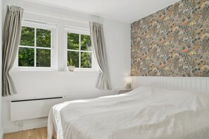 3 chambres, fer et planche à repasser, Wi-Fi gratuit
