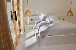 3 chambres, fer et planche à repasser, Wi-Fi, draps fournis