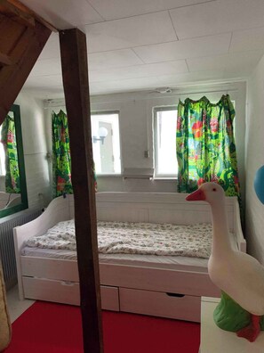 3 quartos, ferros/tábuas de passar roupa, Wi-Fi de cortesia