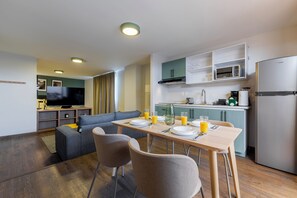 スーペリア アパートメント テラス | ダイニングルーム