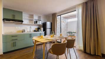 Departamento superior, Terraza | Comedor