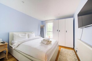 2 chambres, fer et planche à repasser, Wi-Fi, draps fournis