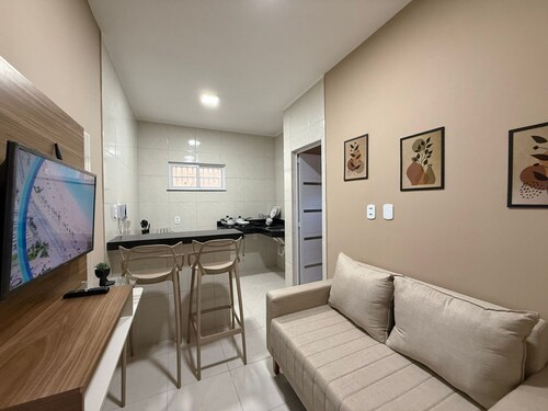 Apartment in Portela – Close to the Beachfront, Shopping Malls and Restaurants