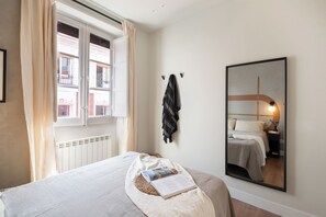 2 chambres, fer et planche Ă repasser, Wi-Fi, literie fournie