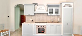 Fabulous 2-bedroom apartment with AC and heating in Varigotti, Italy