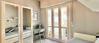Fabulous 2-bedroom apartment with AC and heating in Varigotti, Italy