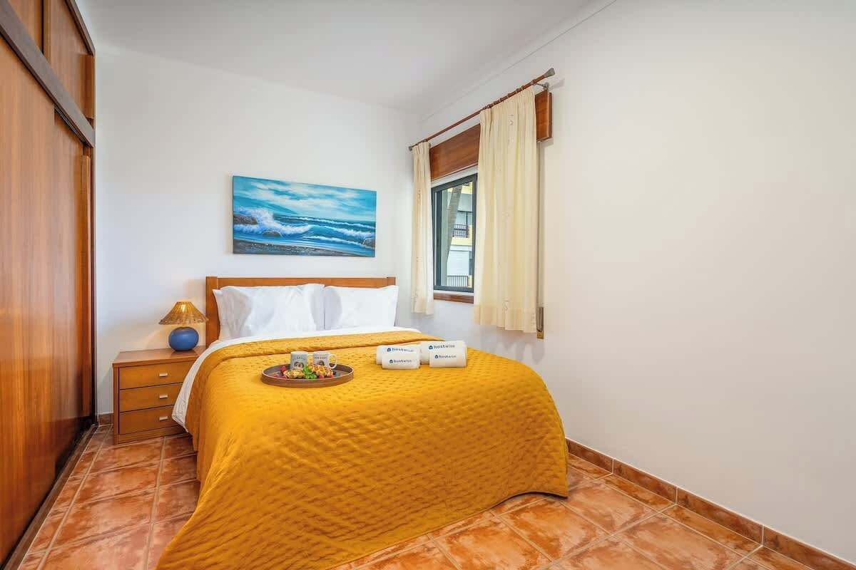 1 bedroom, iron/ironing board, travel cot, free WiFi