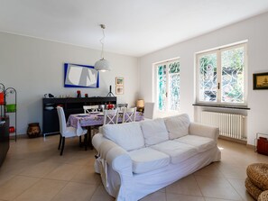 Living area - Villa Girasole by Interhome (Alassio)