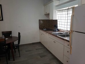 Micro-ondes, plaque de cuisson