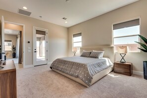 4 chambres, fer et planche à repasser, Wi-Fi, literie fournie