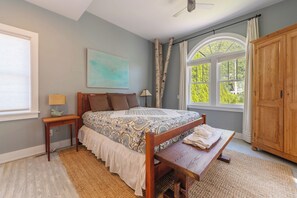 4 bedrooms, free WiFi, bed sheets