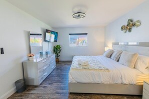 4 chambres, bureau, fer et planche à repasser, Wi-Fi gratuit