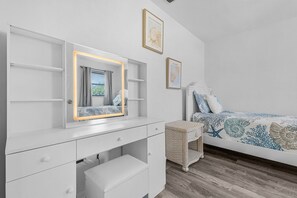 2 chambres, bureau, fer et planche à repasser, Wi-Fi gratuit