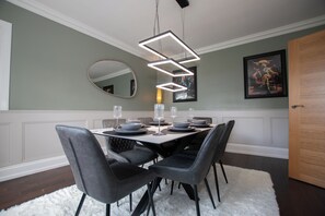 Dining - Penthouse at the White House near Edinburgh (Bathgate)
