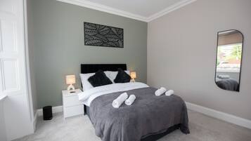 2 Schlafzimmer, Bügeleisen/Bügelbrett, WLAN, Bettwäsche