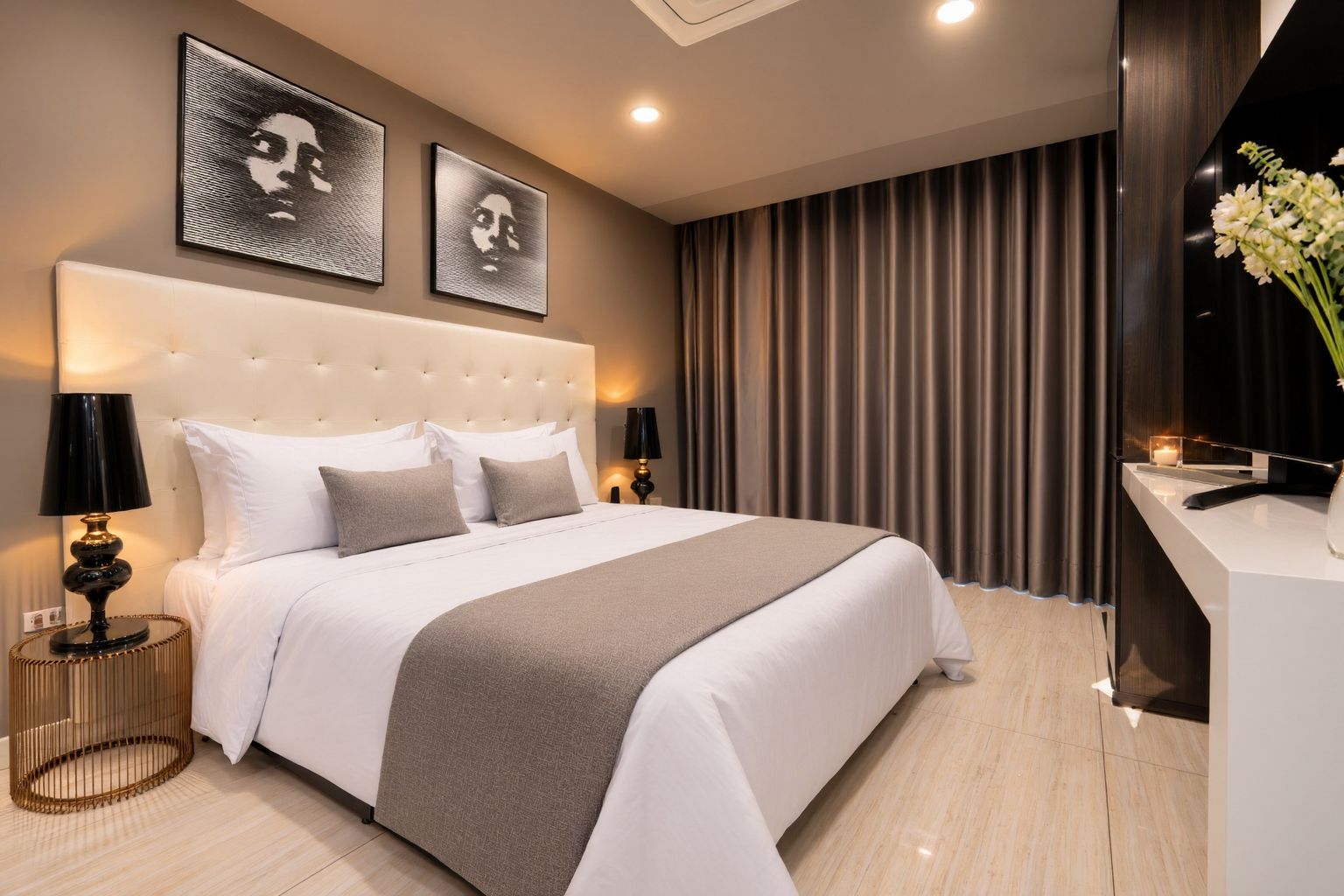 2 bedrooms