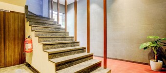 FabHotel Saineel - Nr Juhu