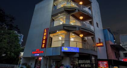 Fabhotel Keshava executive - Nr Mahadji Shinde chhatri