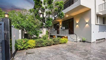 Entrada de la propiedad