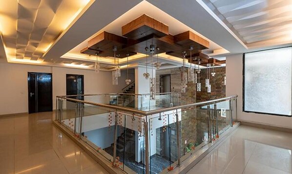Lobby - Fabhotel The Venessa (Gurugram)