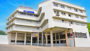 Exterior - FabHotel Royal Manor - at Hospital Chowk (Rajkot)