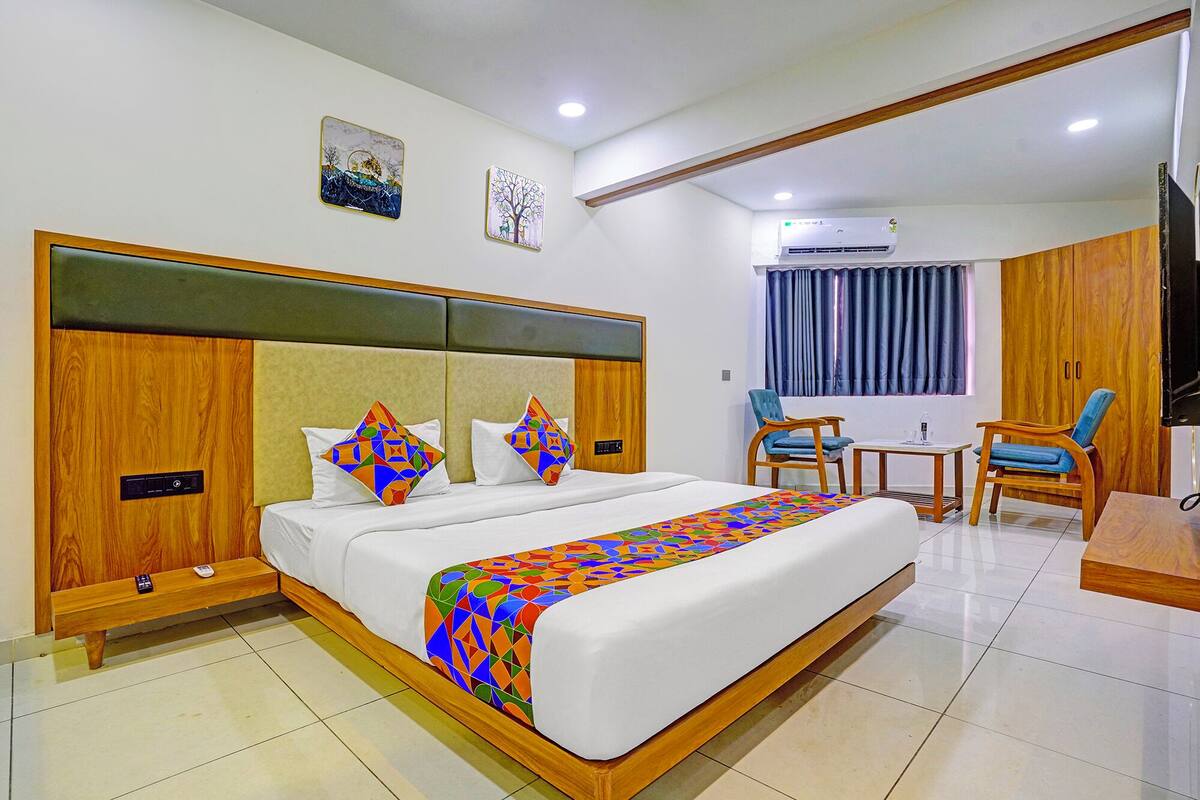 Executive Room | Egyptian cotton sheets, premium bedding, in-room safe, WiFi (free)