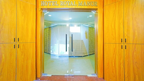 Interior entrance - FabHotel Royal Manor - at Hospital Chowk (Rajkot)