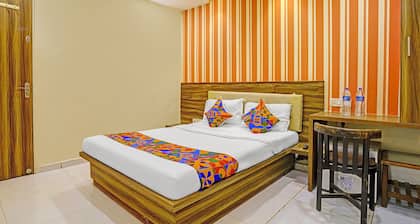 Fabhotel Galaxy Inn