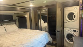 1 quarto, Wi-Fi de cortesia, roupa de cama