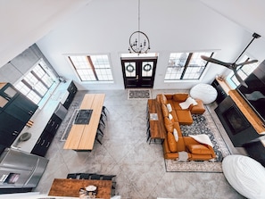 Smart TV, fireplace, table tennis, books