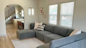 Smart TV, video games, stereo