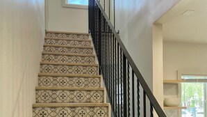 Interior - Central & NEW  3-bed 2 bath Spanish Bungalow in West Adams (Los Angeles)