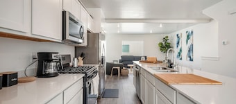 Family-Friendly 3-Story Home Sleeps 8