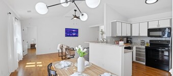 Cozy and luxurious Home with Pool 3BR 2BT