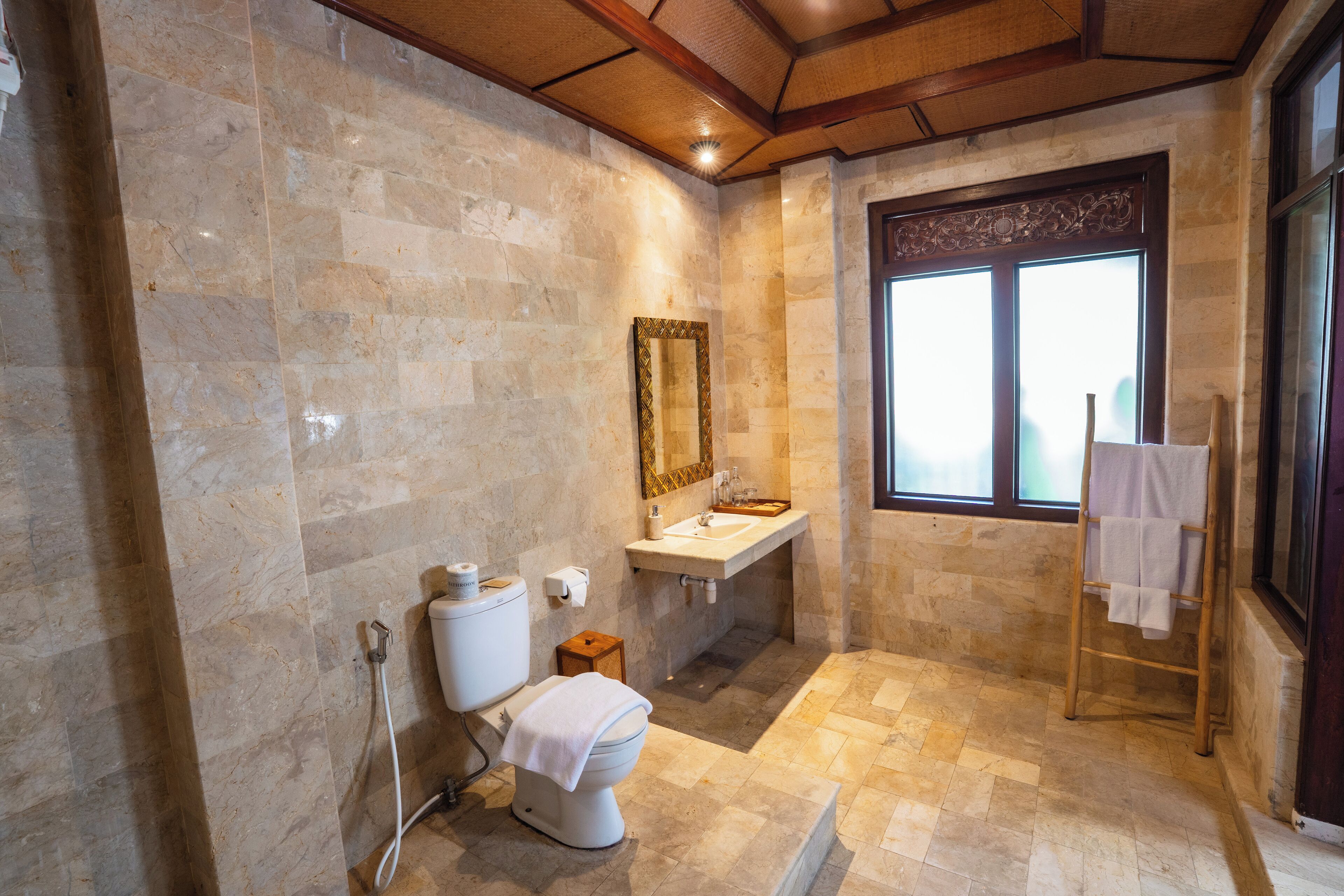 Superior Double Room | Bathroom