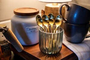 Kaffee und/oder Kaffeemaschine