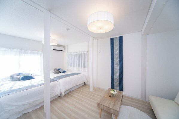 3 bedrooms, free WiFi, bed sheets - Accommodates 10 people Within walking distance of Kintetsu Yokkaichi Station Convenient for sights / Yokkaichi Mie (Yokkaichi)