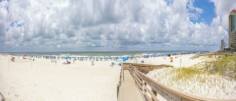 Na praia