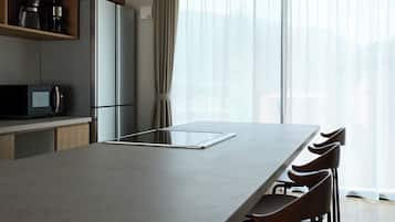 Fridge, microwave, stovetop, cookware/dishes/utensils