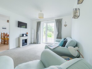 TV - The Birches by Interhome (Liskeard)