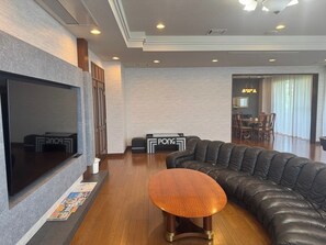 TV - Presidential Suite 401 / Okayama Okayama (Okayama)