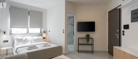 Fer et planche Ă repasser, accĂšs au Wi-Fi (inclus), literie fournie