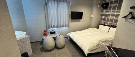 1 camera, una scrivania, ferro/asse da stiro, Wi-Fi gratuito