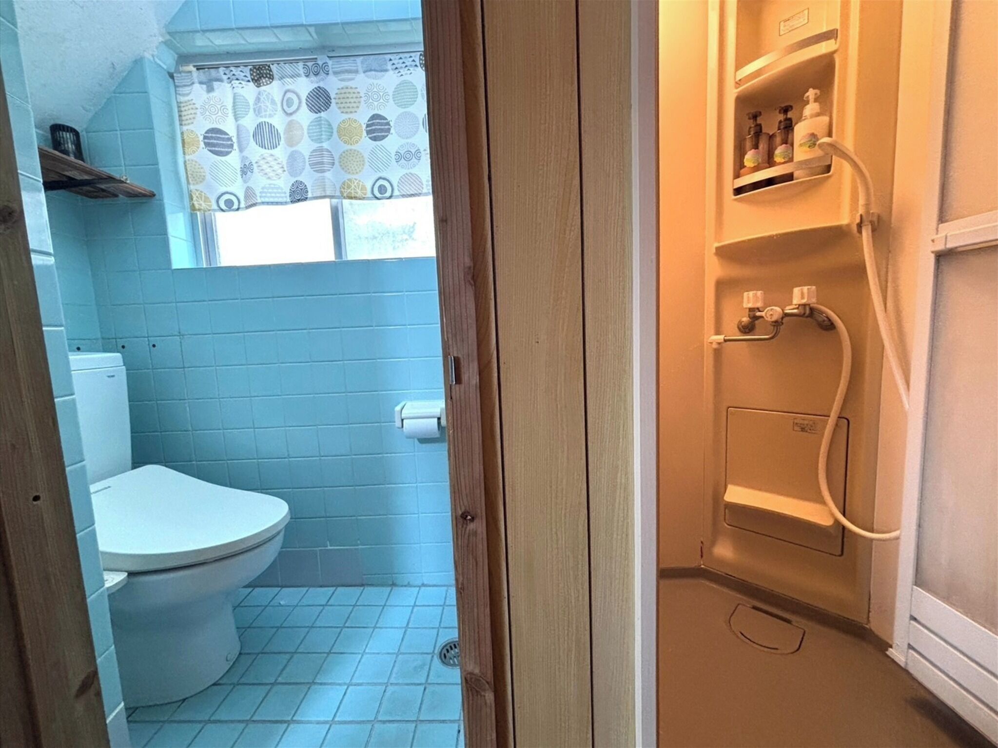 Hair dryer, towels